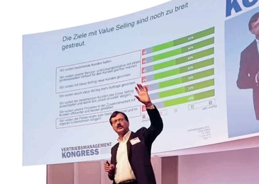 Prof. Christian Belz