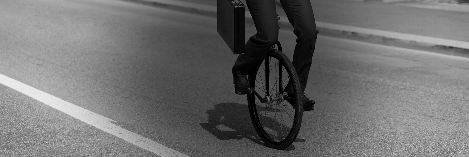 Hybrid Selling woman on bike