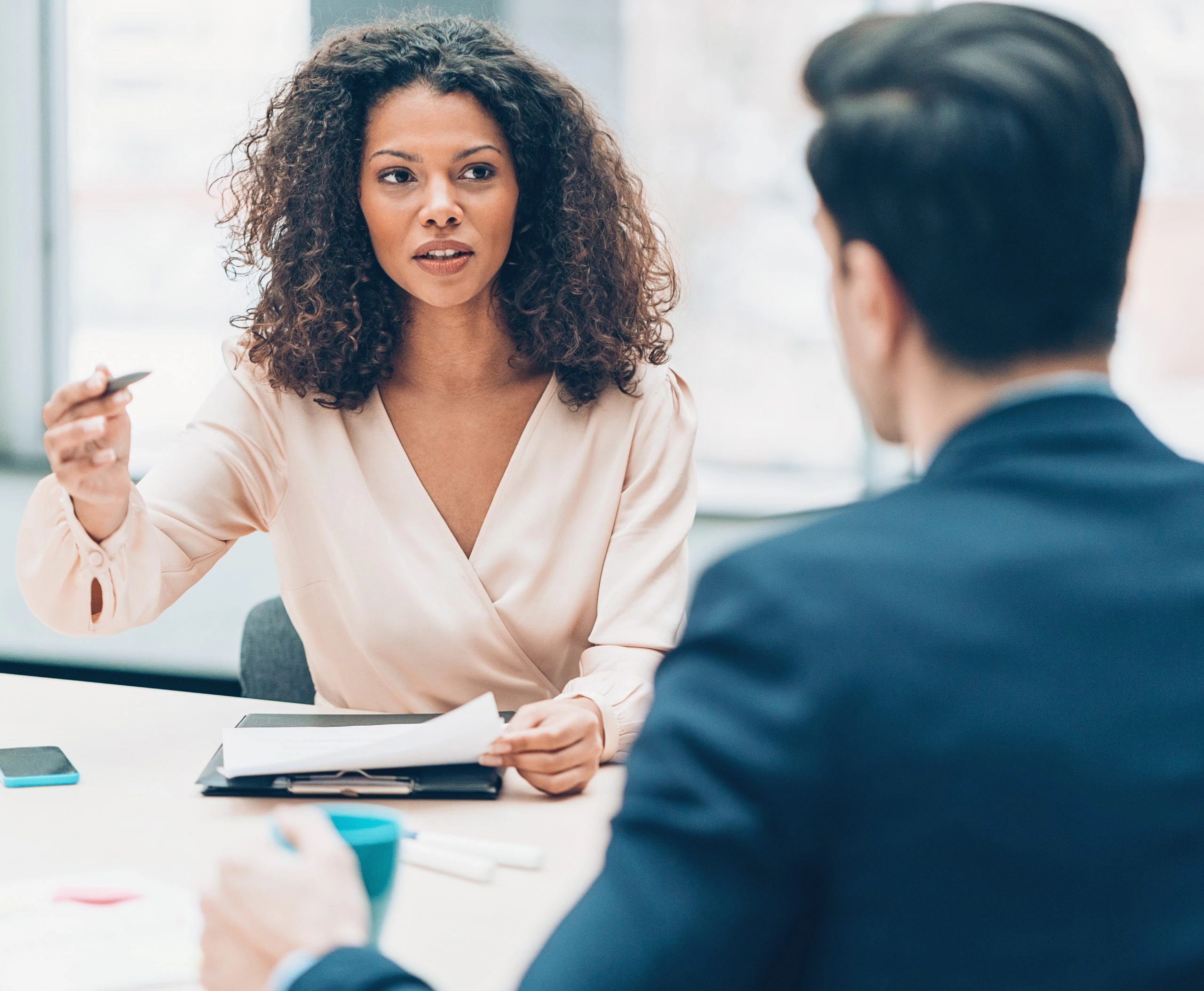 Entretien entre deux personnes